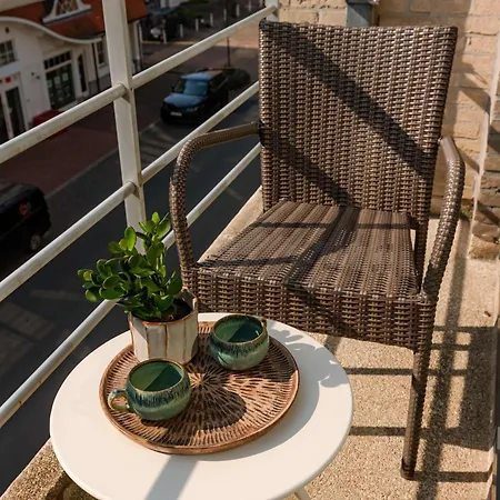 Daire Huswell - For 6 Person In With Parking Knokke-Heist